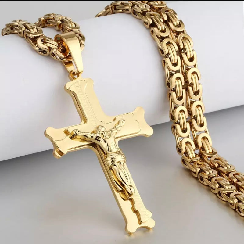 Corrente com Crucifixo Banhado a Ouro